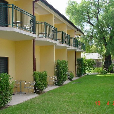 St Marys Park View Motel Exterior photo